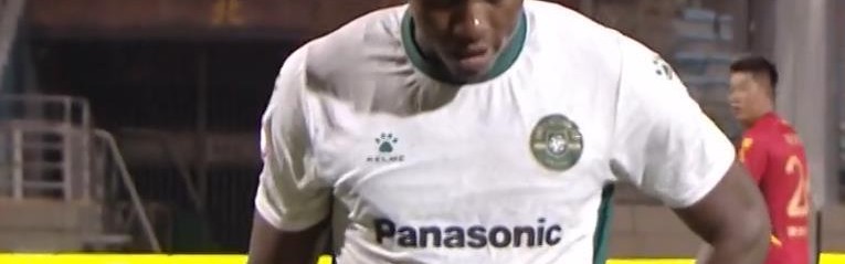  热刺锋霸帽子戏法刷新纪录  