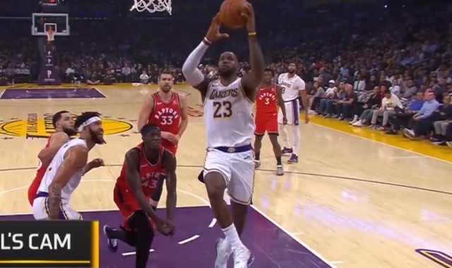  热火主场连胜遭终结无缘东部前三  