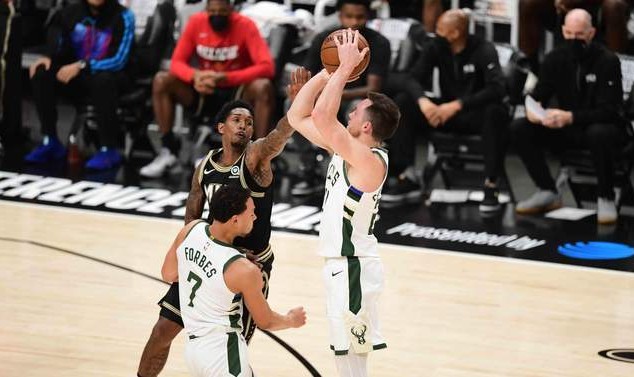  字母哥伤退恐缺席关键战役  