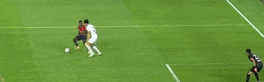  AC米兰绝杀拉齐奥稳居前三  